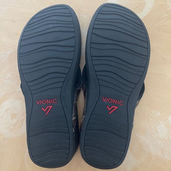 Vionic Women's Size 10W(Wide) Pacific Hightide Platform Chevron Black Sandals - Picture 5 of 6